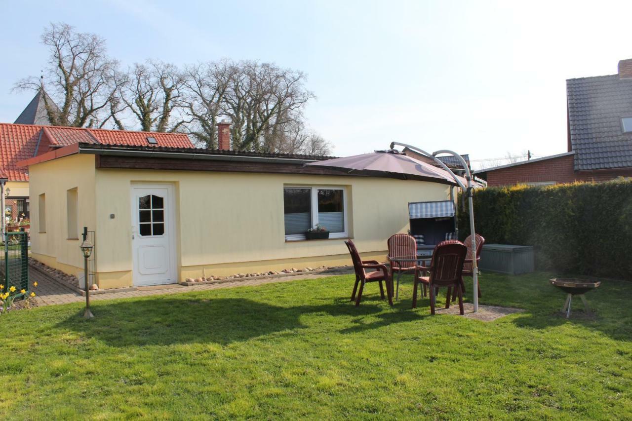 Bungalow Gross Dratow Luaran gambar