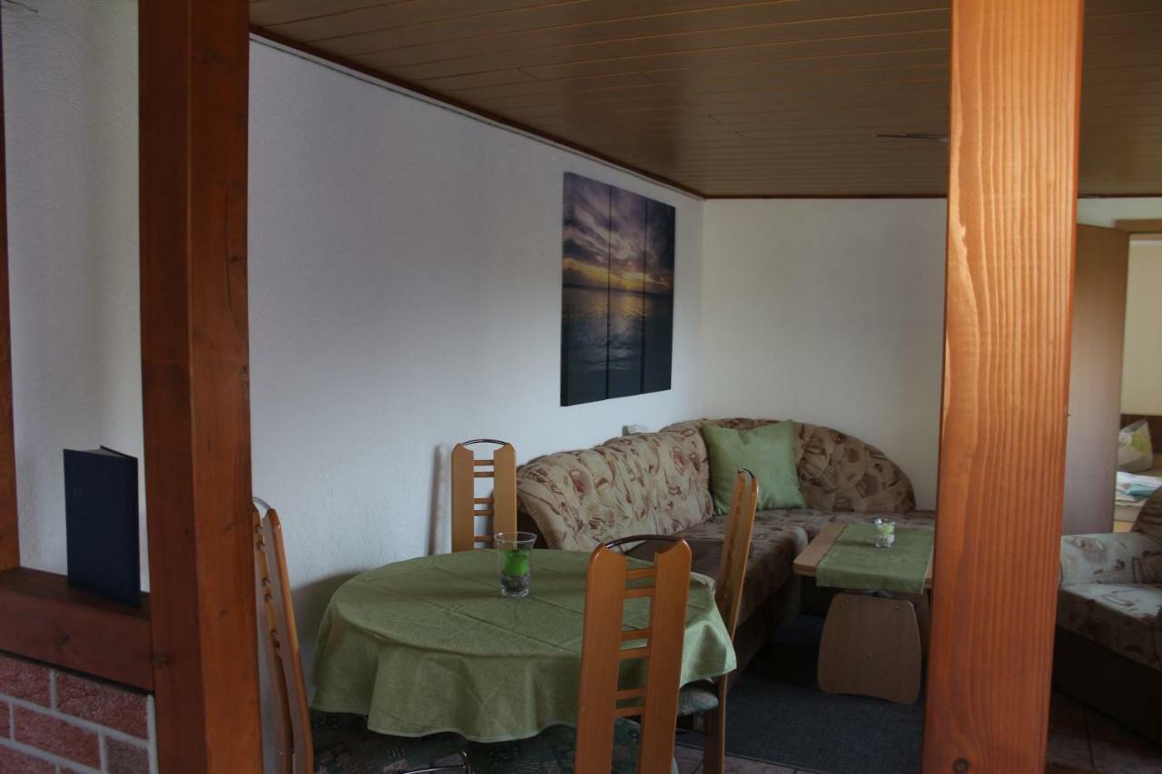 Bungalow Gross Dratow Luaran gambar